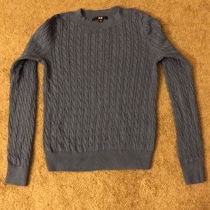 Uniqlo cableknit sweater XS